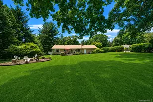 7 Carrie Ct, Smithtown, NY 11787 - Photo 7