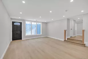 22 Miller Cir, Hicksville, NY 11801 - Photo 23
