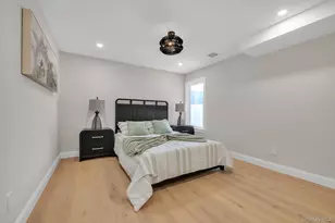 22 Miller Cir, Hicksville, NY 11801 - Photo 17