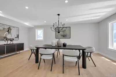 22 Miller Circle, Hicksville, NY 11801 - Photo 5