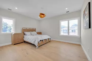 22 Miller Cir, Hicksville, NY 11801 - Photo 19