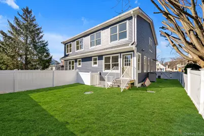 68 Edgewood #B, Port Washington, NY 11050 - Photo 21