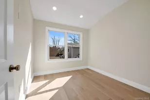 68 Edgewood, Port Washington, NY 11050 - Photo 9