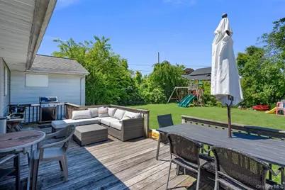 4 Balsam Lane, Commack, NY 11725 - Photo 23