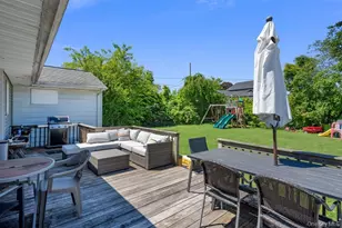 4 Balsam Ln, Commack, NY 11725 - Photo 23