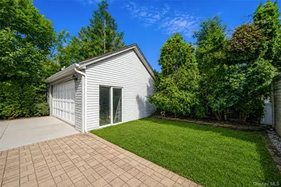 214 Lowell Avenue, Floral Park, NY 11001 - Photo 31
