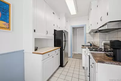143 Garth Road #5L, Scarsdale, NY 10583 - Photo 11