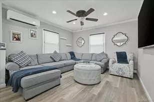 16 Penny Ln, Levittown, NY 11756 - Photo 15