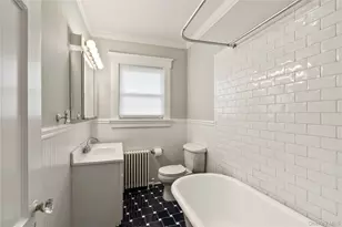 46 Davis St, Locust Valley, NY 11560 - Photo 5
