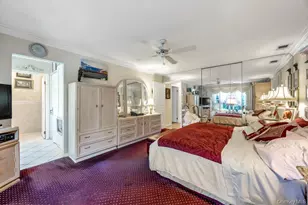 202 Captains Way, Bay Shore, NY 11706 - Photo 35