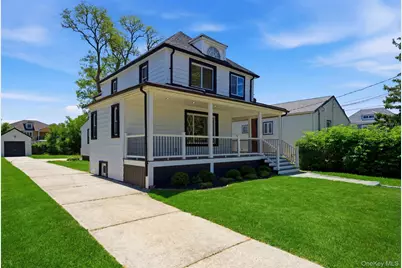 135 Whaley Street, Freeport, NY 11520 - Photo 3