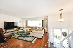 44 Peppermint Rd, Commack, NY 11725 - Photo 5