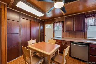 963 Ditmas Ave, Uniondale, NY 11553 - Photo 15