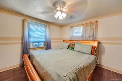 963 Ditmas Avenue, Uniondale, NY 11553 - Photo 23
