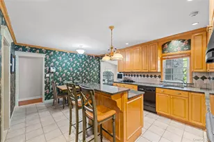 67 Raymond Pl, Hewlett, NY 11557 - Photo 17