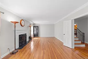 67 Raymond Pl, Hewlett, NY 11557 - Photo 9