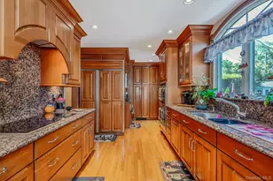 27 Jasmine Ln, Kings Park, NY 11754 - Photo 9