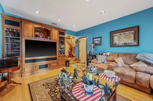 27 Jasmine Ln, Kings Park, NY 11754 - Photo 15