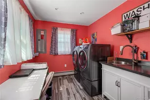 41 Andrew Ln, Levittown, NY 11756 - Photo 15