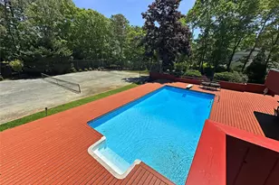 18 Quarter Ct, Westhampton, NY 11977 - Photo 9