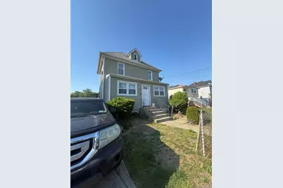 39 Pleasant Avenue, Roosevelt, NY 11575 - Photo 1