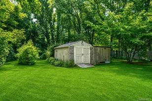 1015 Ocean Ave, Bay Shore, NY 11706 - Photo 31