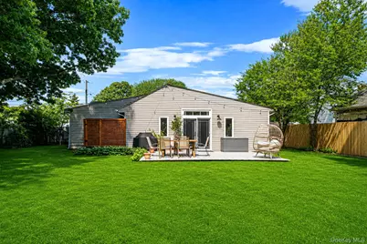 1015 Ocean Avenue, Bay Shore, NY 11706 - Photo 29