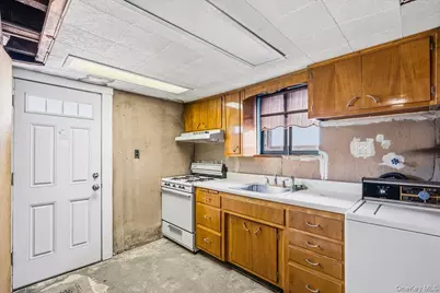 1228 80th Street, Brooklyn, NY 11228 - Photo 31