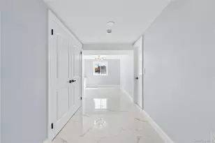 1059 Denton Ave, Manhasset Hills, NY 11040 - Photo 37