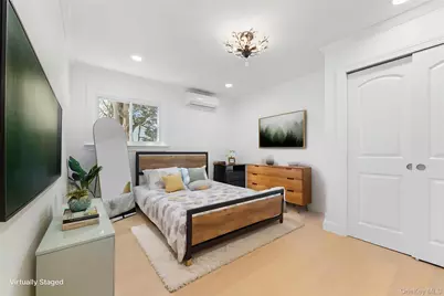 1059 Denton Avenue, Manhasset Hills, NY 11040 - Photo 29