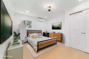 1059 Denton Ave, Manhasset Hills, NY 11040 - Photo 29