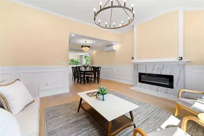 1059 Denton Avenue, Manhasset Hills, NY 11040 - Photo 13