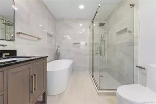 1059 Denton Ave, Manhasset Hills, NY 11040 - Photo 25