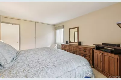 40 Lawrence Drive #A, White Plains, NY 10603 - Photo 11