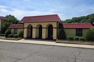13 Granada Crescent, White Plains, NY 10603 - Photo 15