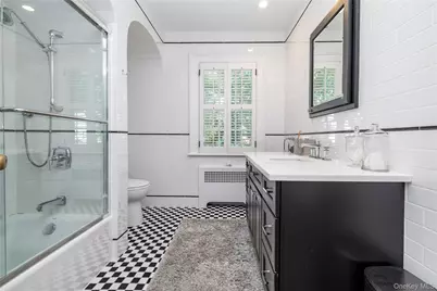 49 Andover Road, Rockville Centre, NY 11570 - Photo 25