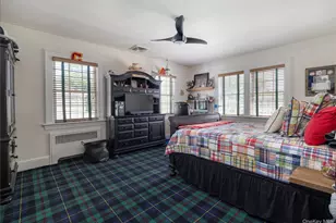 49 Andover Rd, Rockville Centre, NY 11570 - Photo 21