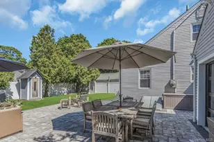 2544 Yorktown St, Oceanside, NY 11572 - Photo 15