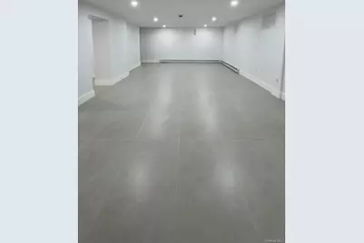 4077 Seton Avenue, Bronx, NY 10466 - Photo 11
