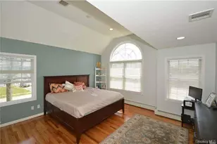 106 Roosevelt Ave, Massapequa, NY 11758 - Photo 11