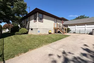 45-69 204th St, Bayside, NY 11361 - Photo 3