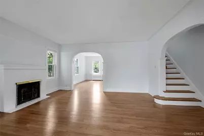 309 Marcellus Road, Mineola, NY 11501 - Photo 3