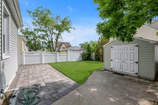 309 Marcellus Rd, Mineola, NY 11501 - Photo 19