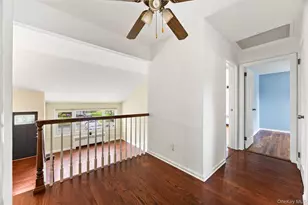 44 Bruce Ln, Westbury, NY 11590 - Photo 11