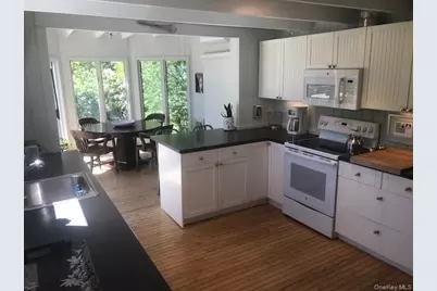 209 Bayview Walk, Cherry Grove, NY 11782 - Photo 5