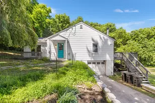 11 Valley View Rd, Hopewell Junction, NY 12533 - Photo 3
