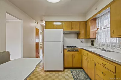 4365 158th Street, Flushing, NY 11358 - Photo 7