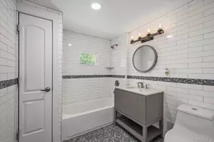 6 Marlboro Pl, Bellmore, NY 11710 - Photo 11