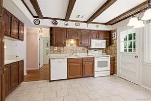 92 Christian Ave, Stony Brook, NY 11790 - Photo 15