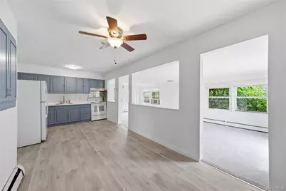 67 E End Avenue, Hicksville, NY 11801 - Photo 11